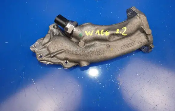 Mercedes-Benz ML AMG W166 EGR valve line/pipe/hose A6511402108