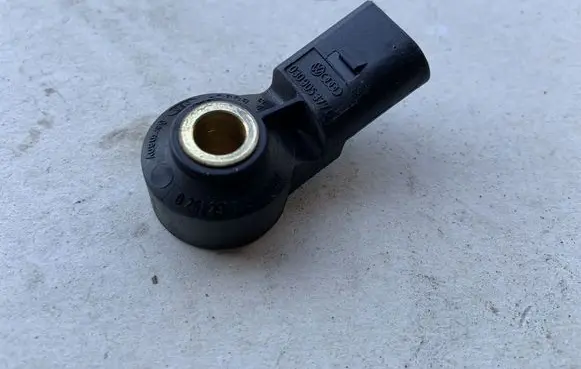 Detonation knock sensor
