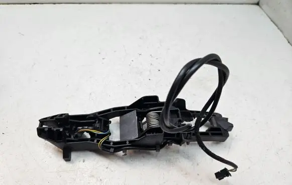 Mercedes-Benz CLS C219 Rear door exterior handle/bracket 
