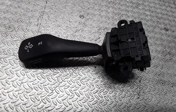 BMW 3 E46 Indicator stalk 8363662M
