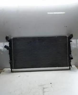 Ford C-MAX I Coolant radiator 3M5H8005TL