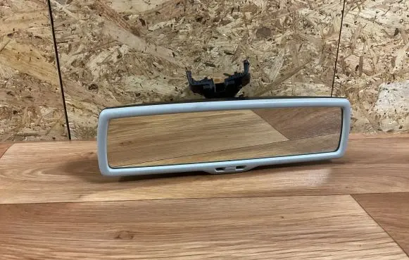 Volkswagen PASSAT B6 Rear view mirror (interior) E1010839