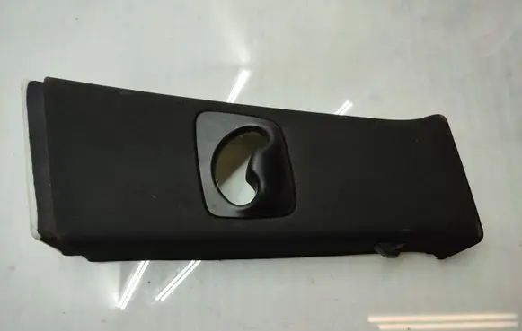 BMW 5 GT F07 (A) pillar trim 9137198