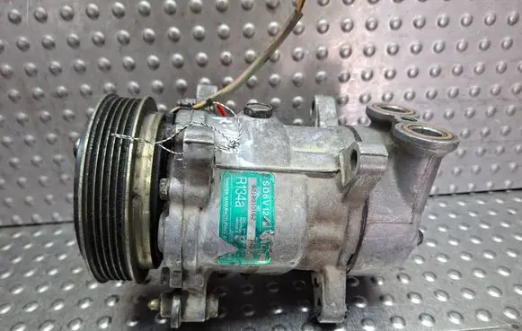 Citroen Saxo Air conditioning (A/C) compressor (pump) S27624146 SD6V12