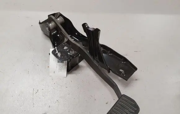 Volvo S80 Brake pedal 31202467