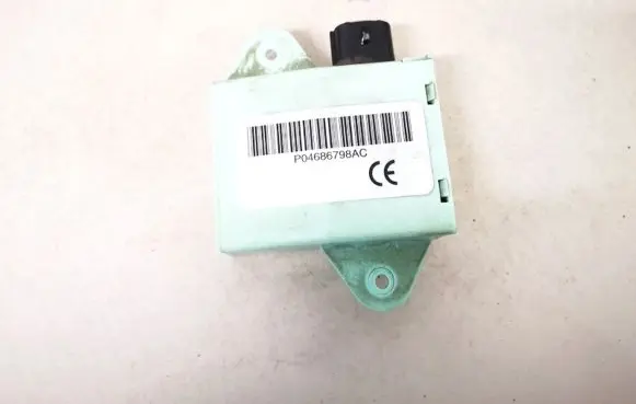 Chrysler Voyager Immobilizer control unit/module p04686798ac