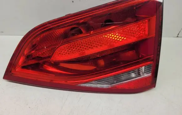 Audi A4 S4 B8 8K Tailgate rear/tail lights 8K5945094D