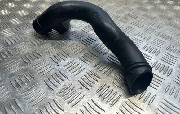 Volvo XC90 Air intake duct part 31657797
