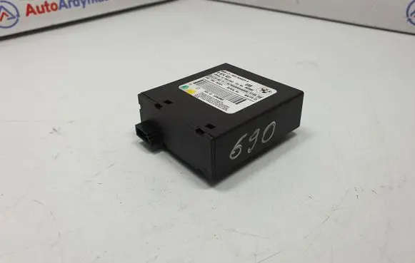 BMW Z4 E85 E86 Alarm control unit/module 6974631 65756974631