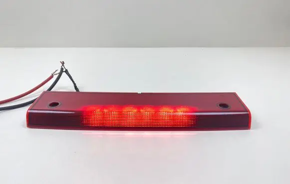 Ford Focus C-MAX Third/center stoplight 3M5113A613 2DA27052300