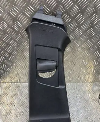 Volvo V40 (B) pillar trim (top) 31307224
