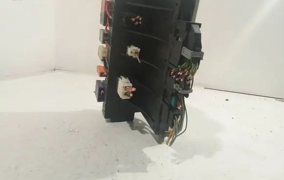 Mercedes-Benz S W220 Fuse module A0325458232