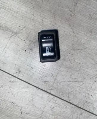 Nissan Primera Central locking switch button 3730z