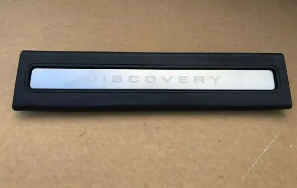 Land Rover Discovery 5 Front sill trim cover HY3213200BB8PVJ HY3213200BB