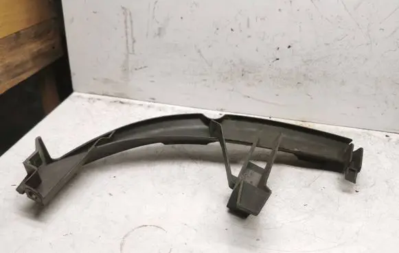 Renault Scenic II - Grand scenic II Front bumper mounting bracket 8200183758