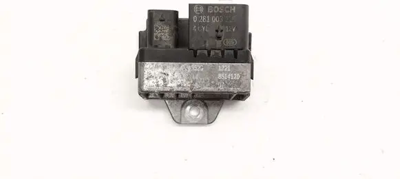 BMW 4 F32 F33 Glow plug pre-heat relay 8514120