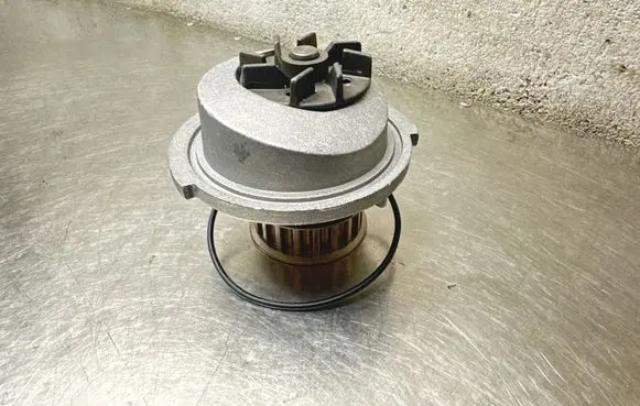 Opel Astra G Water pump 021216