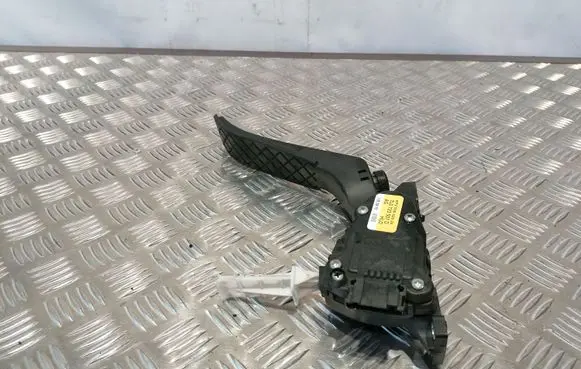 Audi Q7 4L Accelerator throttle pedal 7L0723507D