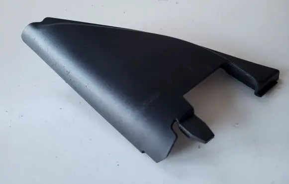 Renault Kadjar Front door glass trim molding