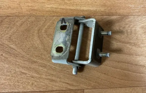 Ford Mondeo Mk III Tailgate/trunk/boot hinge
