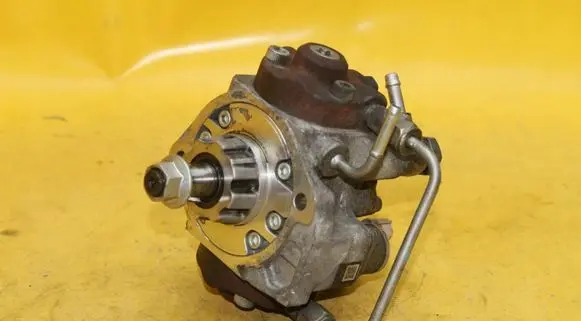 Fuel injection high pressure pump