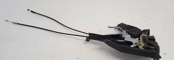 Toyota Corolla E120 E130 Rear door lock 124J0409
