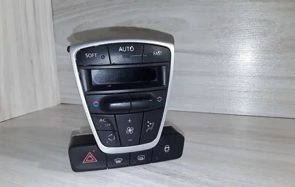 Renault Laguna III Climate control unit 275100002R