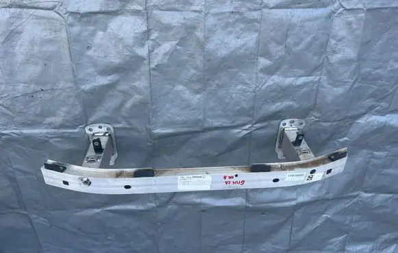 Alfa Romeo Giulia Front bumper support beam 