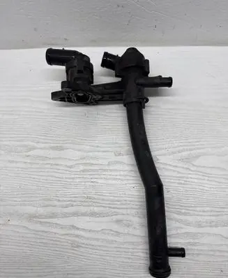 Volkswagen Golf VI Thermostat/thermostat housing 03C121121D