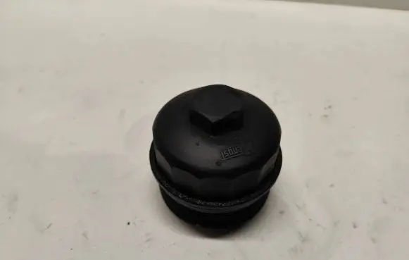 Audi A4 S4 B6 8E 8H Oil filter cover 353102008