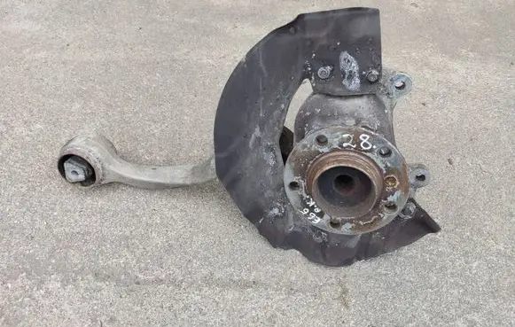 BMW 7 E65 E66 Front wheel hub spindle knuckle 