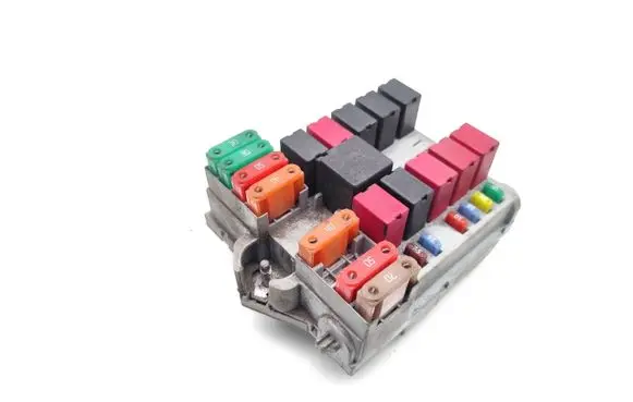 Citroen Jumper Fuse module 1332043080