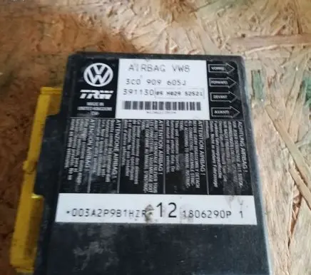 Volkswagen PASSAT B6 Airbag control unit/module 3C0909605J