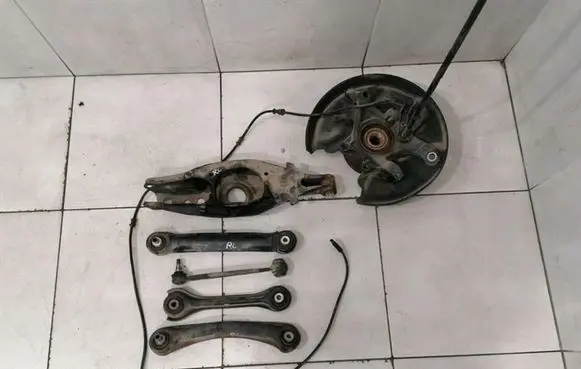 Mercedes-Benz SL R129 Rear suspension assembly kit set A2013502032 A2023503208