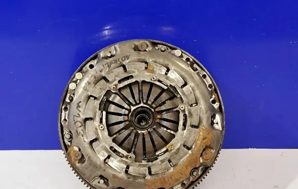Mercedes-Benz C W203 Flywheel A6110301605