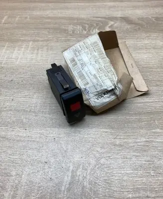 Skoda Octavia Mk1 (1U) Hazard light switch 1U0953235F