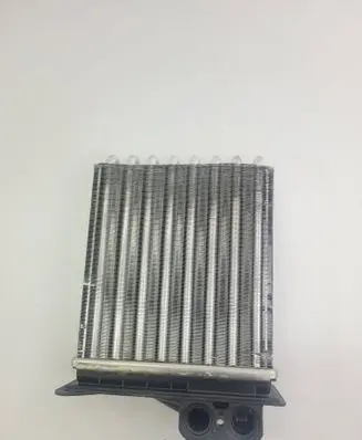 Mercedes-Benz Vito Viano W638 Coolant radiator A0038359001