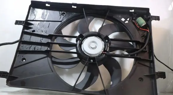 Chevrolet Cruze Air conditioning (A/C) fan (condenser) 