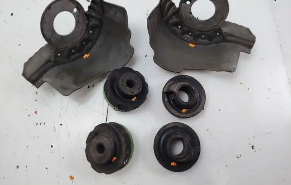 Audi A6 S6 C7 4G Rear coil spring rubber mount 8K0512149C