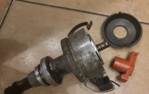 Audi 80 90 S2 B4 Spark distributor 034905205H 0237522015 7515
