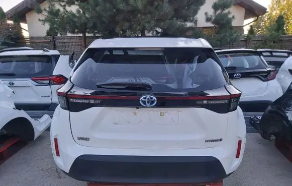 Toyota Yaris Cross Rear bodywork 