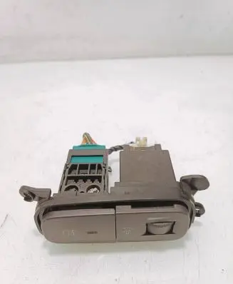 Hyundai Elantra Fog light switch 937772D100