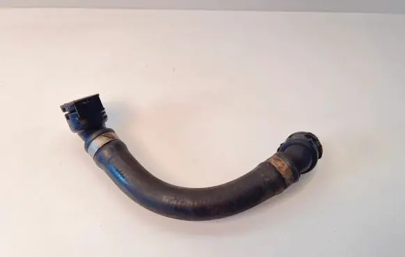 BMW 5 F10 F11 Engine coolant pipe/hose 8377671