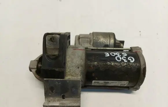 BMW 5 G30 G31 Starter motor 8685988-03