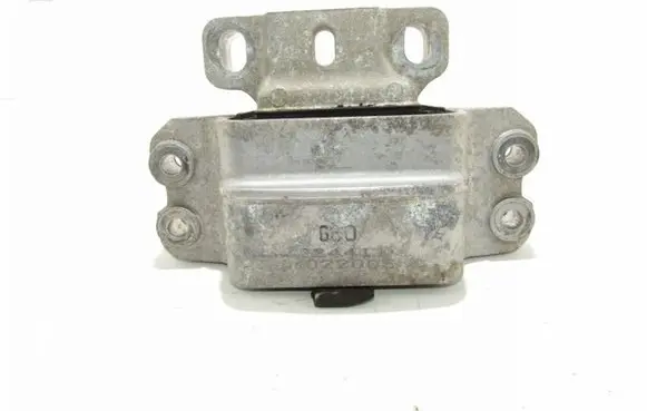 Volkswagen PASSAT B6 Engine mount bracket 3C0199555