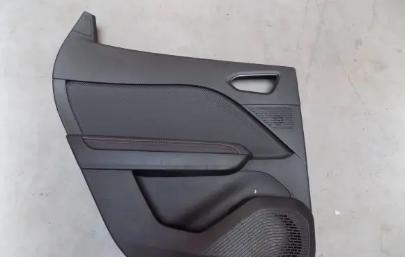 Renault Captur II Coupe rear side trim panel 