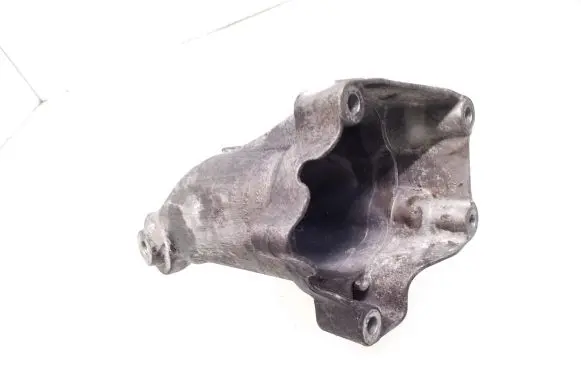 Mercedes-Benz E W212 Engine mounting bracket A6512233404
