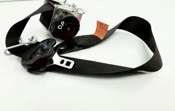 Ford Focus C-MAX Front seatbelt 3M51R61294AG 609887100A