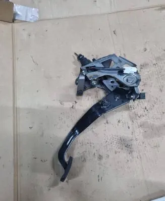 Hyundai i30 Clutch pedal