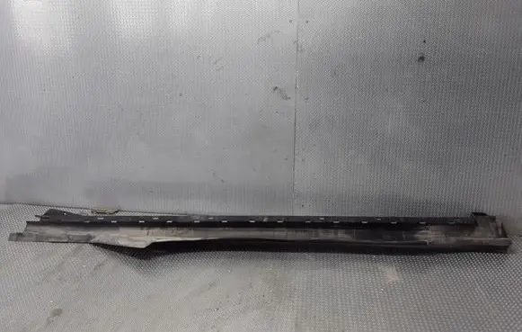 Volkswagen PASSAT B5.5 Sill 3B0853855D